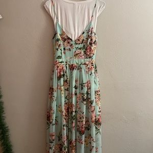 Low back maxi dress. Size large